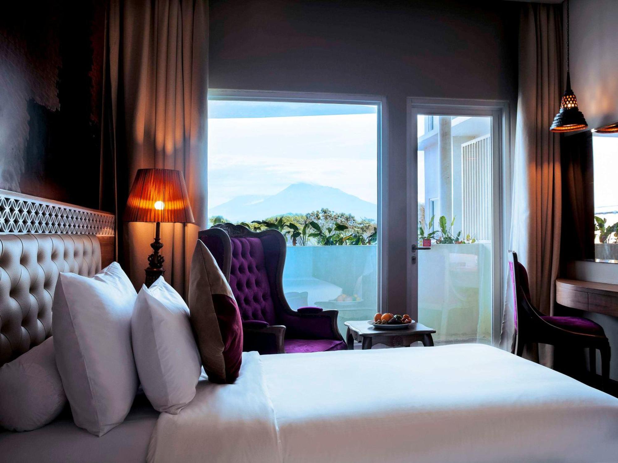 Grand Mercure Yogyakarta Adi Sucipto Pakualaman Экстерьер фото